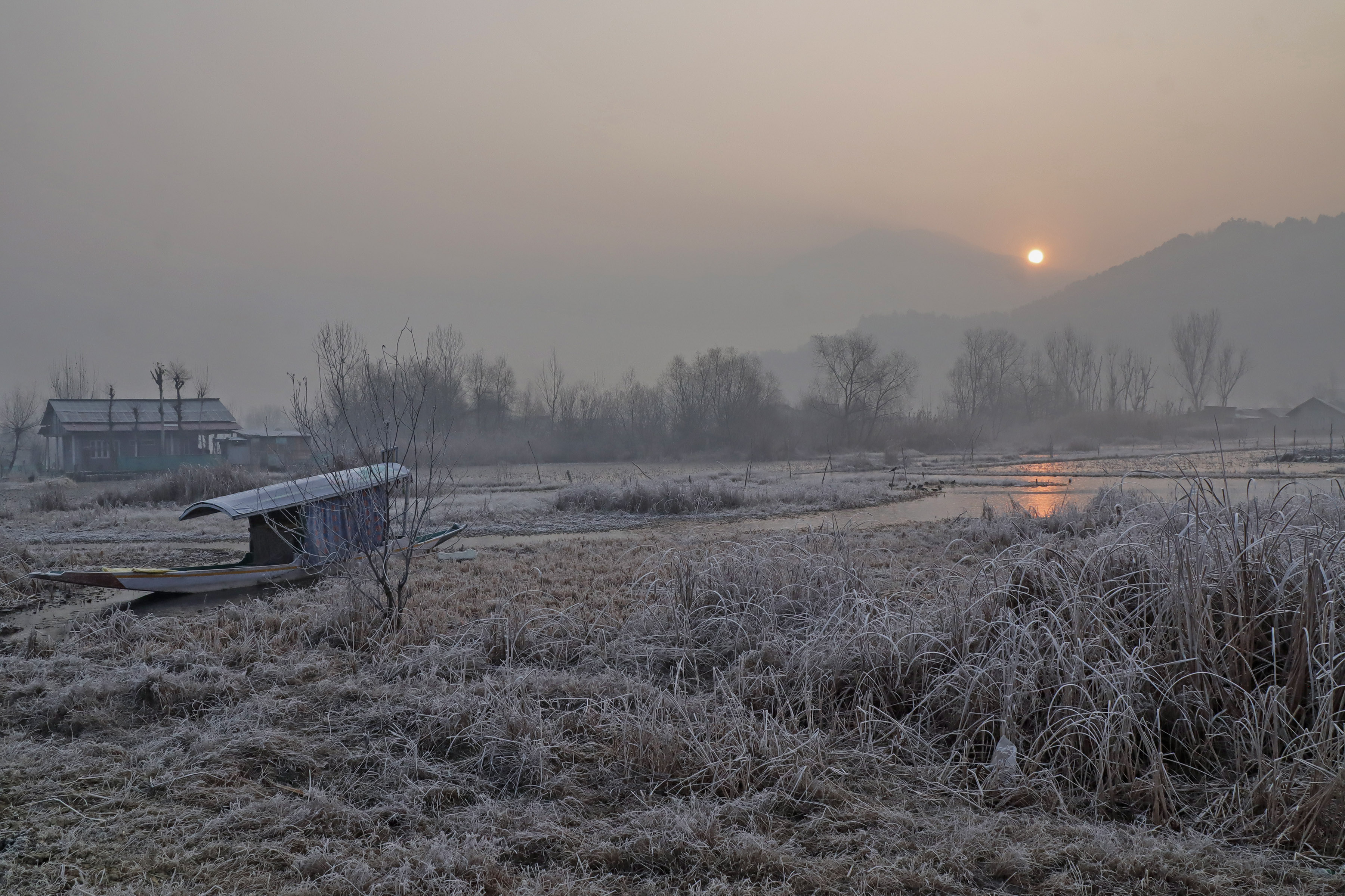 Slight Respite From Cold Weather In Kashmir, Pahalgam Coldest At Minus ...
