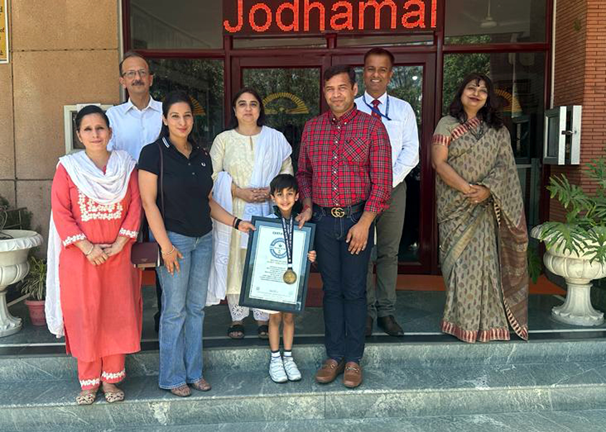 Jodhamal student Avnit creates World Record - Daily Excelsior