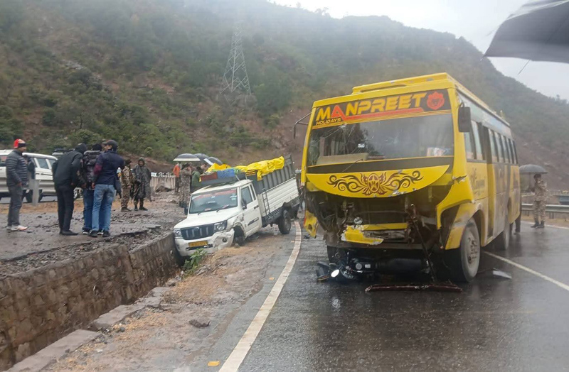 CRPF jawan among 4 killed in road accident - Daily Excelsior